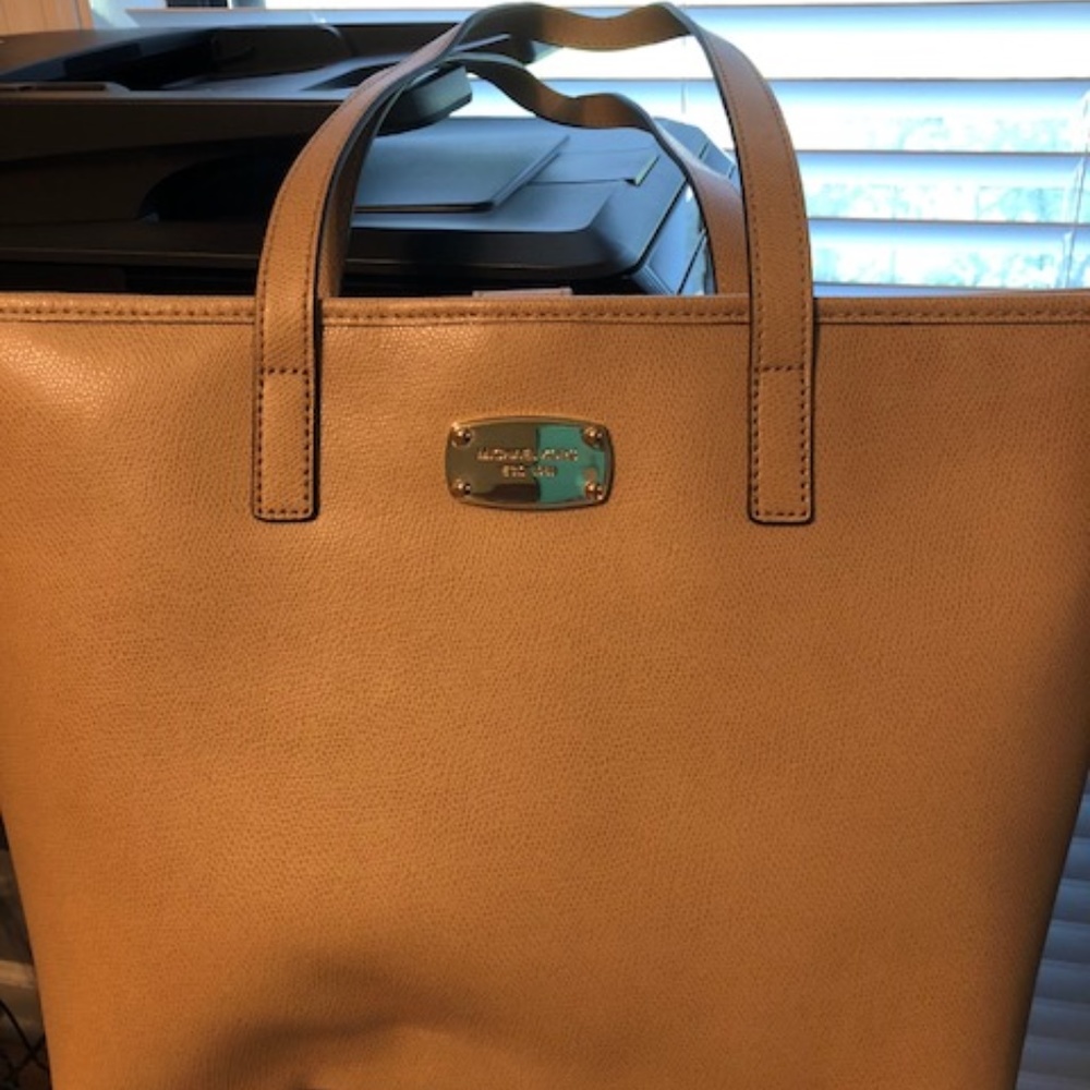 Michael Kors Small Jet Set Travel Tote - Acorn